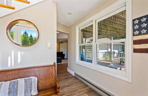 The Goat and Cherry - Dogs, Fire Pit & Hot Tub, Escape to Sister Bay! - Foto 2