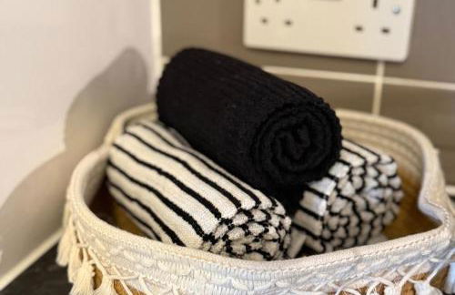 Flat - Sleeps 4 - Parking - Balcony - Pet friendly - Foto 4