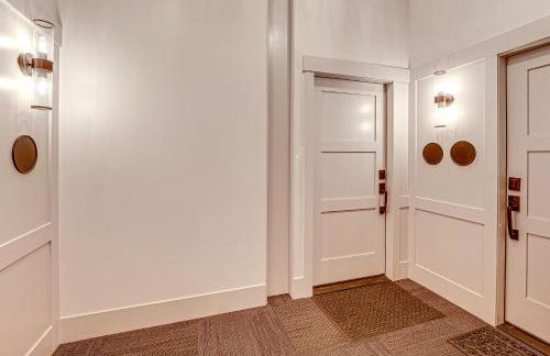 Downtown Grand Haven Condo - Walk to Boardwalk! - Foto 20