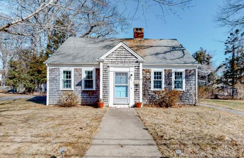 Sea Glass Cottage - Photo 1