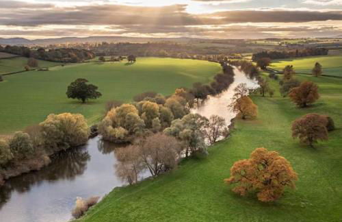 cosy cottage on banks of River Wye - Foto 36