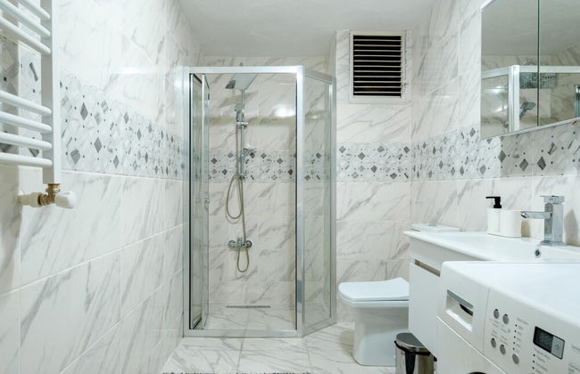 Vibrant Duplex With Terrace 2 min to Cevahir Mall - Foto 16