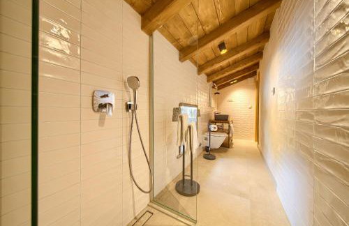 Luxury Jerini Estate - Photo 58