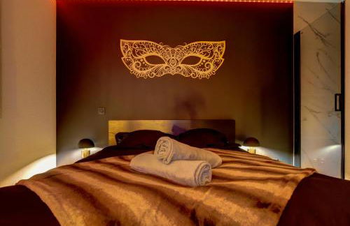 Love Room - Balnéo - Insolite- Détente - Foto 10