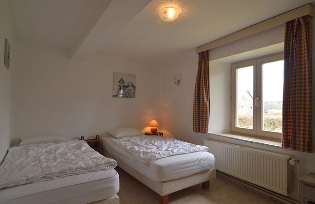 Holiday Home With Sauna in Sourbrodt - Photo 6