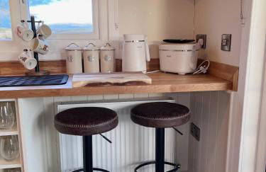 Capledrae Farmstay Shepherds Huts - Foto 23