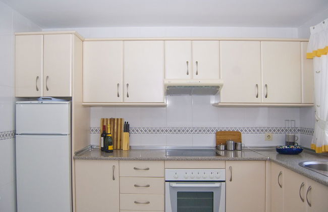 Spacious 2 Bed Apartment in Calahonda - Foto 7