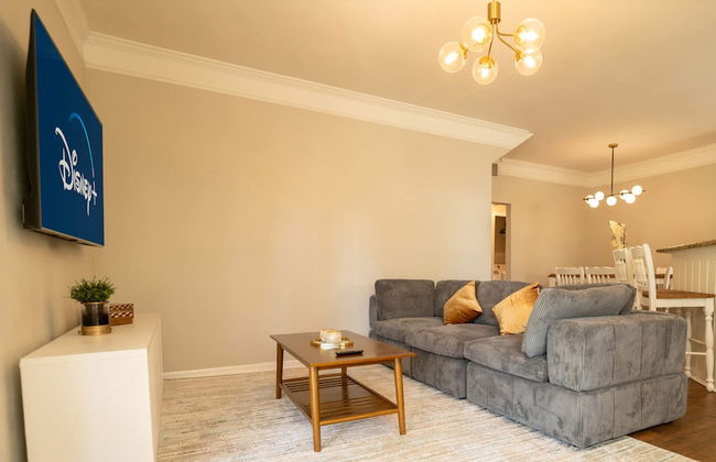 Magical Themed 3BR Townhouse Near the Parks - Foto 5