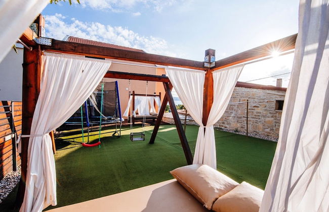 Holiday Home in Jasenice With Garden - Foto 35