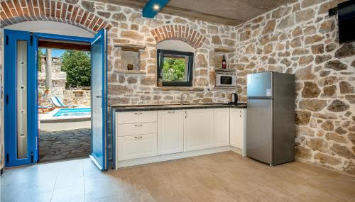 Nice Home In Drnis With Wifi - Foto 3