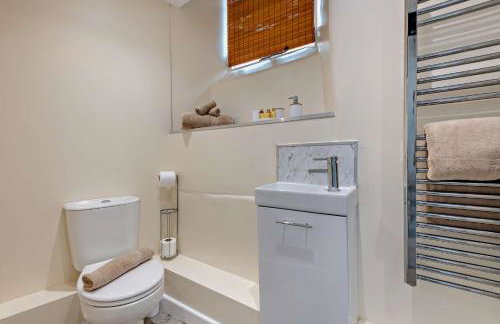 Castle Forge 4-Bedroom Historic Purbeck Forge in Kingston, Corfe Castle, Sleeps 7 - Photo 37