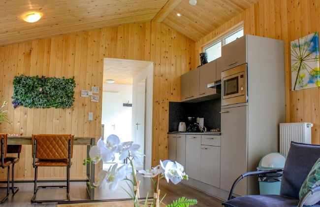 Comfortable Chalet With Combination Microwave Near the Veluwe - Foto 5
