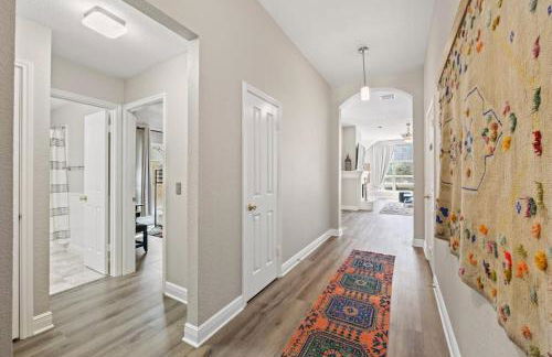 Artist Retreat at Cypress Creek - Hotub - Sleeps 9 - Photo 23