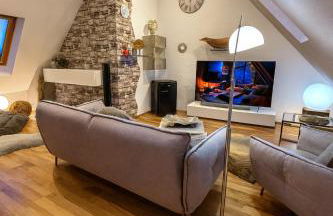 Zentrale Maisonette mit Büro & Parkplatz - Foto 1