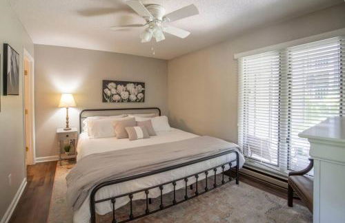 Brook Haven Condo - Downtown Blowing Rock Ground Floor Fully Stocked with 2 King Beds - Foto 8