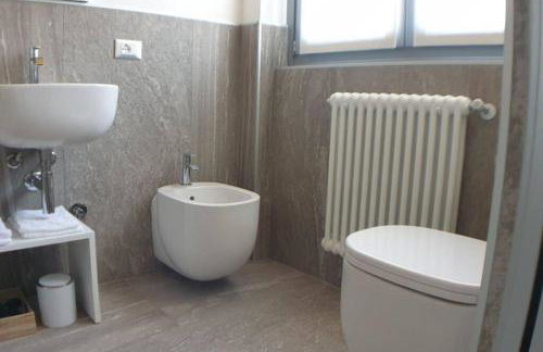 LA FINESTRA SUL FIUME-GRAZIOSA MANSARDA.CIR 014O74 - Foto 3