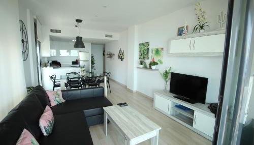 Luxury and Modern Beach Apartment with Sea Views - Foto 5