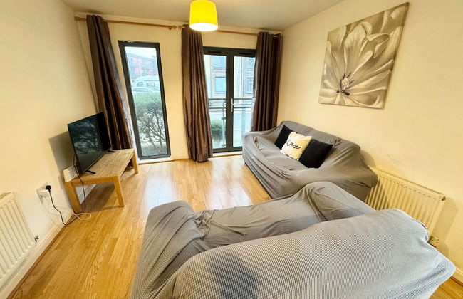 Sea Breeze Retreat in Swansea - Photo 22