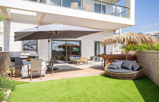 Deluxe AchzivBeach Apartment in Nahariya - Foto 1