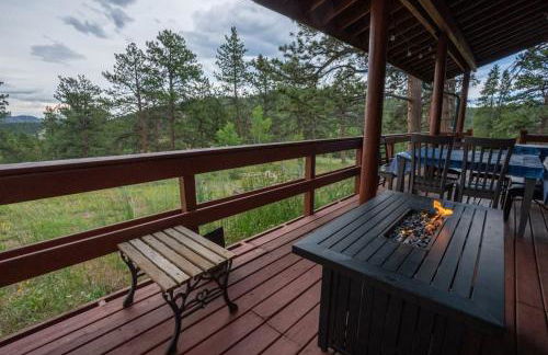 Warm Woodland Getaway with Land - Foto 34