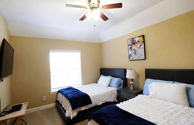 5Bdrm 3.5Bath 12Beds - HOME BIG AS TEXAS - Foto 10