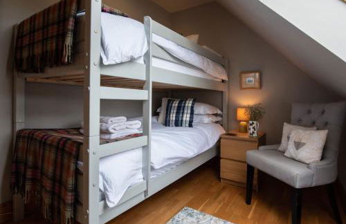 Beautiful dog friendly lodge with hot tub - Foto 12