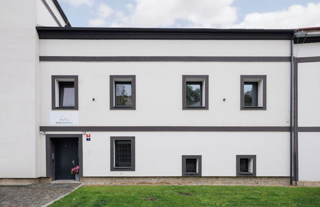 River Apartments - Photo 33