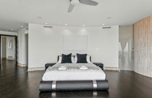 The Wave House! Custom Gem with Panoramic Views, Fire Pit, BBQ, Pool Table - Foto 69