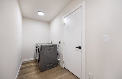 Newly Remodeled Hilltop 4B Retreat with Gym - Foto 41