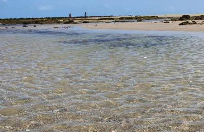 Studio pé na areia com 2 quartos, sala e cozinha - Foto 31
