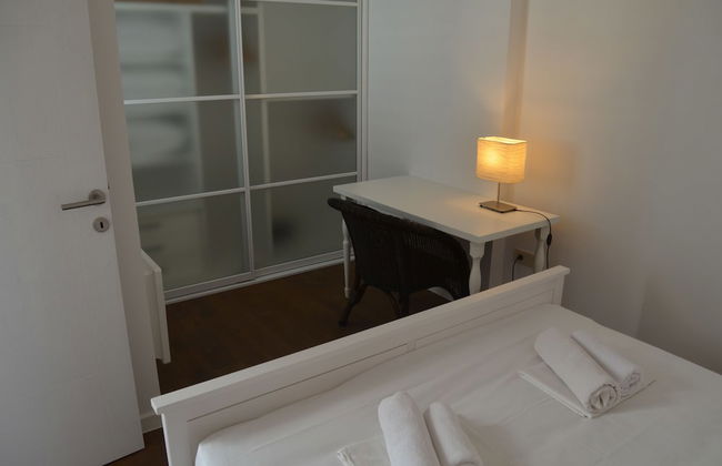 Casablanca Apartments - Photo 6