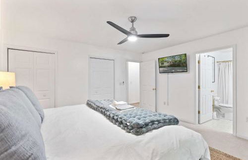 Cozy Retreat w Hot Tub Firepit & Grill near Bryce - Foto 30