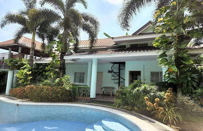 Villa Celine Laguna - Photo 3