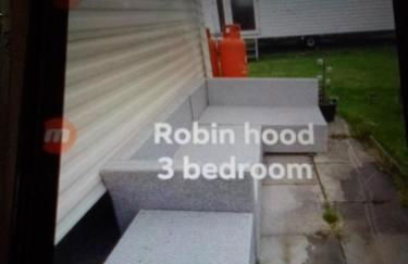 Deluxe 3 bedroom Lyons Robin hood oaklands with free wifi free sky - Photo 5