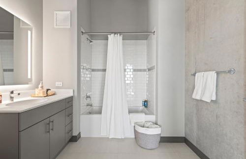 Fulbrix Bright Designer Apartments with West Loop Views - Foto 32