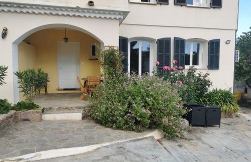 Appartement T3 entre mer et montagne avec beau jardin - Foto 9