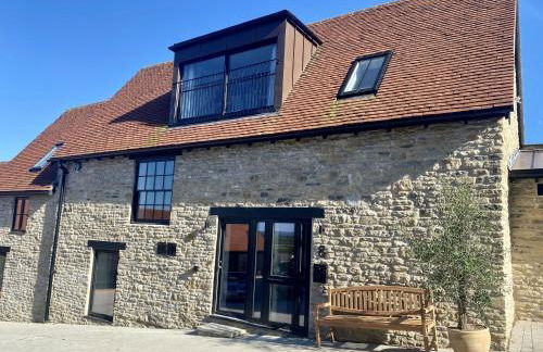 St Mary's Barn - Photo 33