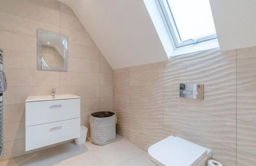 Maple House - Photo 34