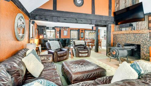 11 Mi to Sugarbush Eclectic Ski House with Hot Tub! - Foto 3