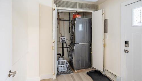 Garden Level Getaway - Photo 3