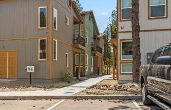 Elegant New Construction Bungalow with Scenic Forest Views - Photo 31