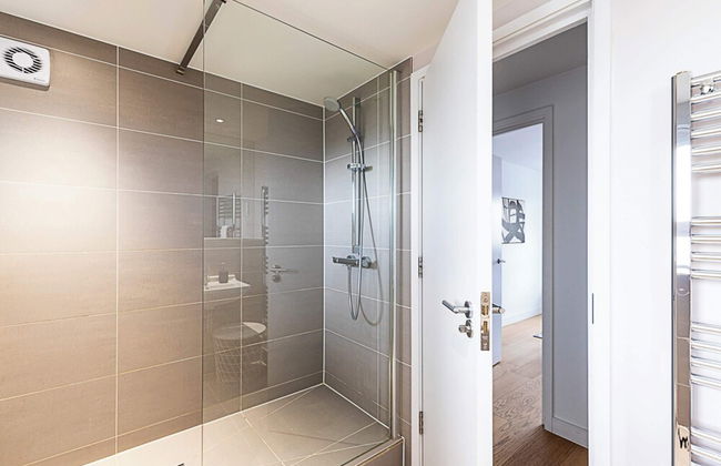 Modern Apartment With Balcony - Foto 17