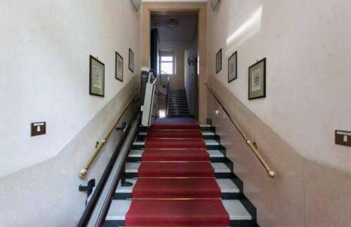 GuestHost - Piazzale Susa Bright Flat con Veranda - Foto 15