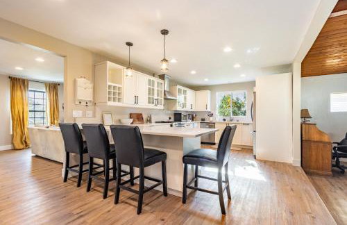 Spacious 4BR Retreat near Disneyland & Beaches - Foto 26