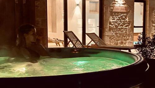 LE DOMAINE DE SOANI - Piscine intérieure, Jacuzzis & Sauna - ADULT ONLY - Foto 4