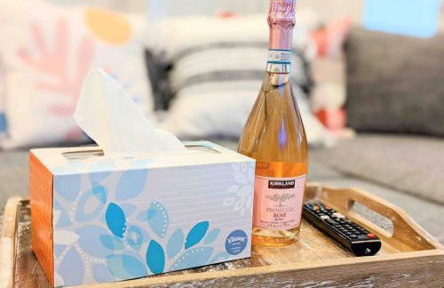 TMC 3-Story Townhome FREE EV Charge - Foto 38