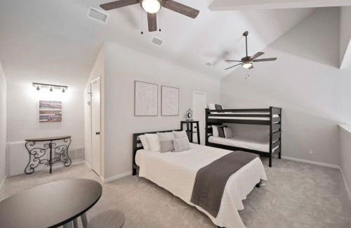 April Point Dr S - Photo 27