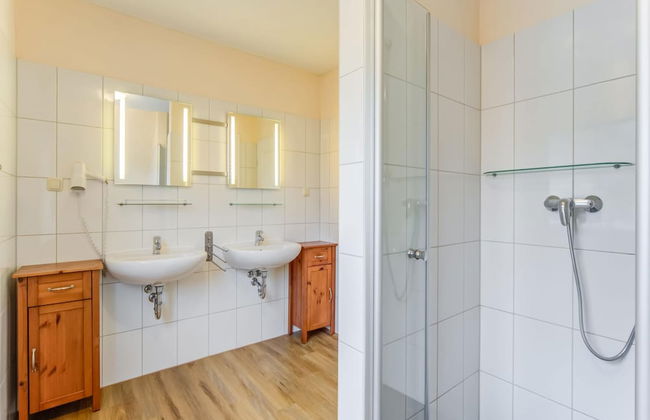 Vacation Home in Bastorf With Garden - Foto 28