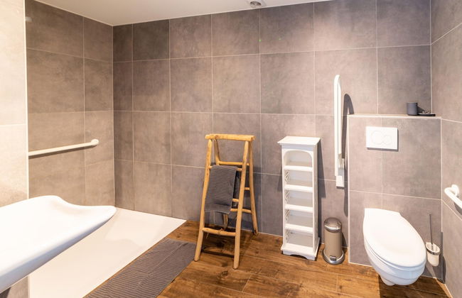 Lush Chalet Near Lake of Butgenbach - Photo 20