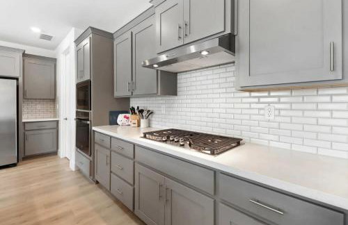 Spacious new house in Folsom Ranch 4BD and 3BA with backyard and BBQ grill - Foto 10